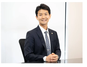 島村弁護士